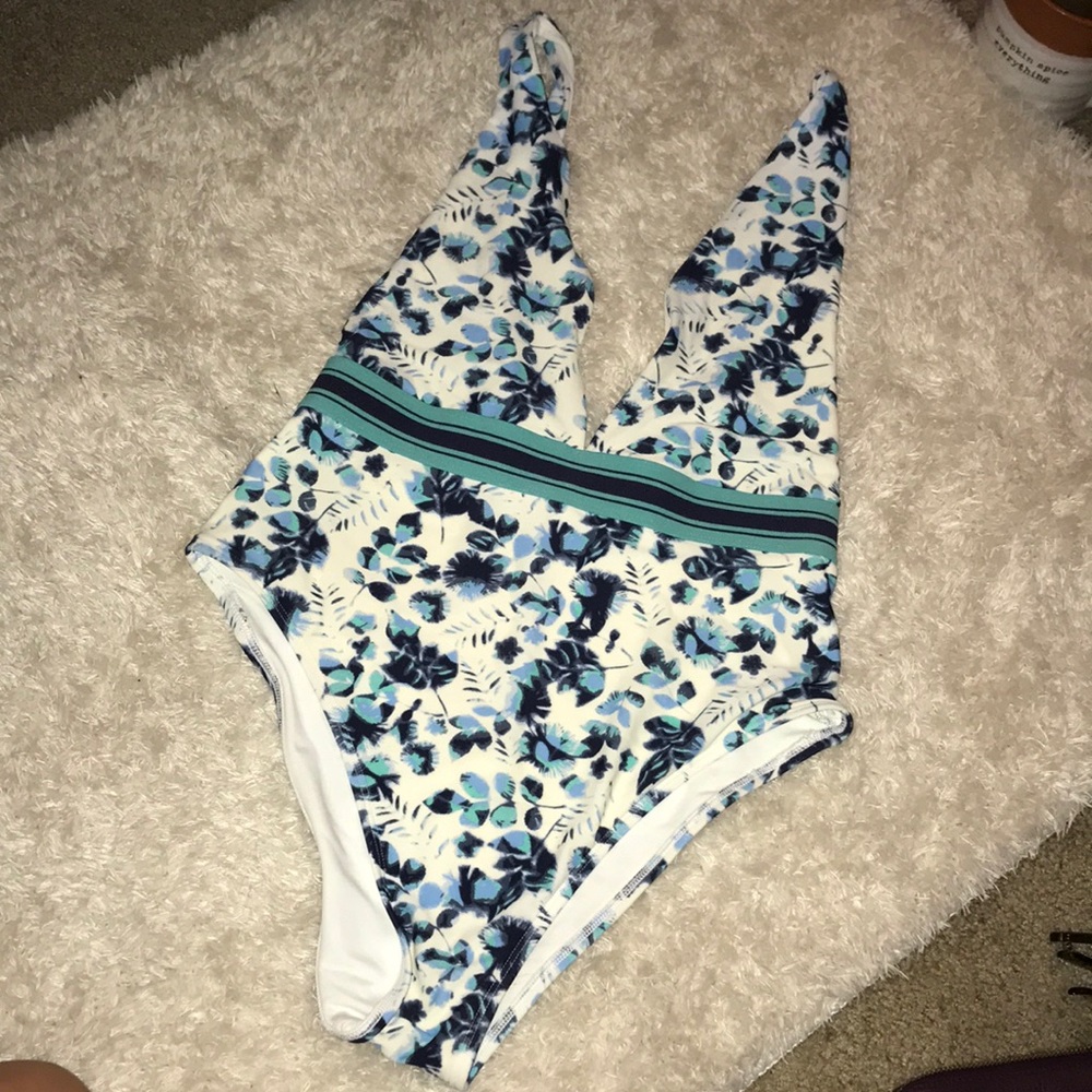 Aerie - deep V one piece bathing suit (cheeky)